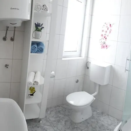 Dana Apartman *