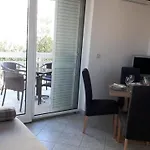 Dana Zadar