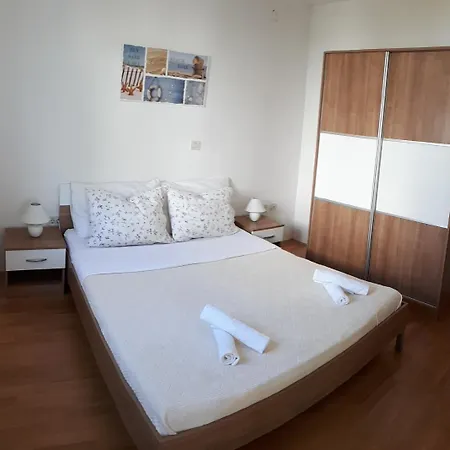 Dana Apartment