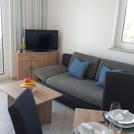 Apartment Dana *