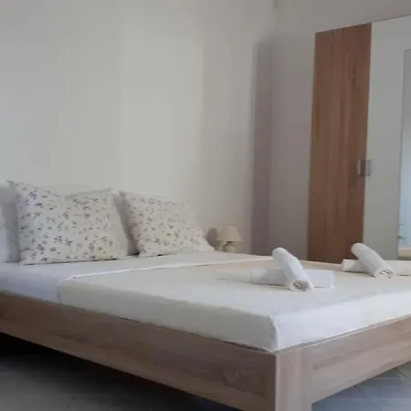 Dana Apartment